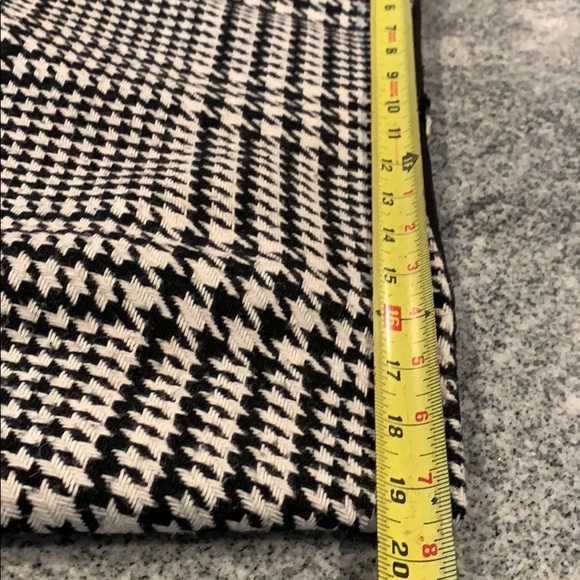 Liz Claiborne Houndstooth Skirt - Picture 6 of 7
